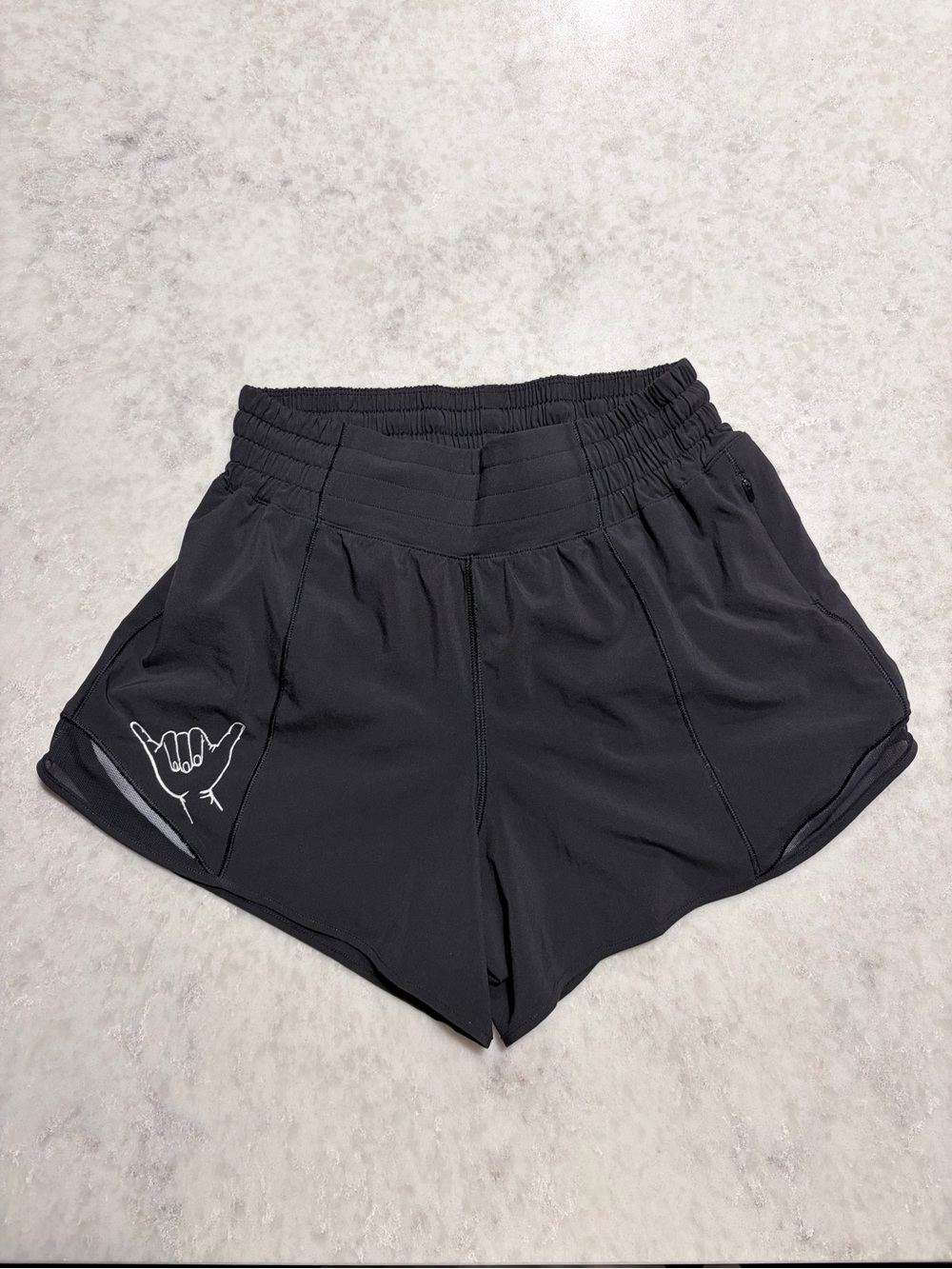 Lululemon Hawaii Shaka Hotty Hot Shorts - Black / Size 4